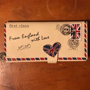From England With Lobe Wallet